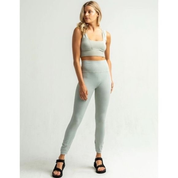NWT‎ Free People Movement Good Karma High Rise Leggings Sea Glass - Picture 4 of 5